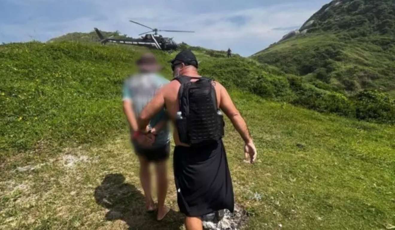 assassino paranaense sendo preso