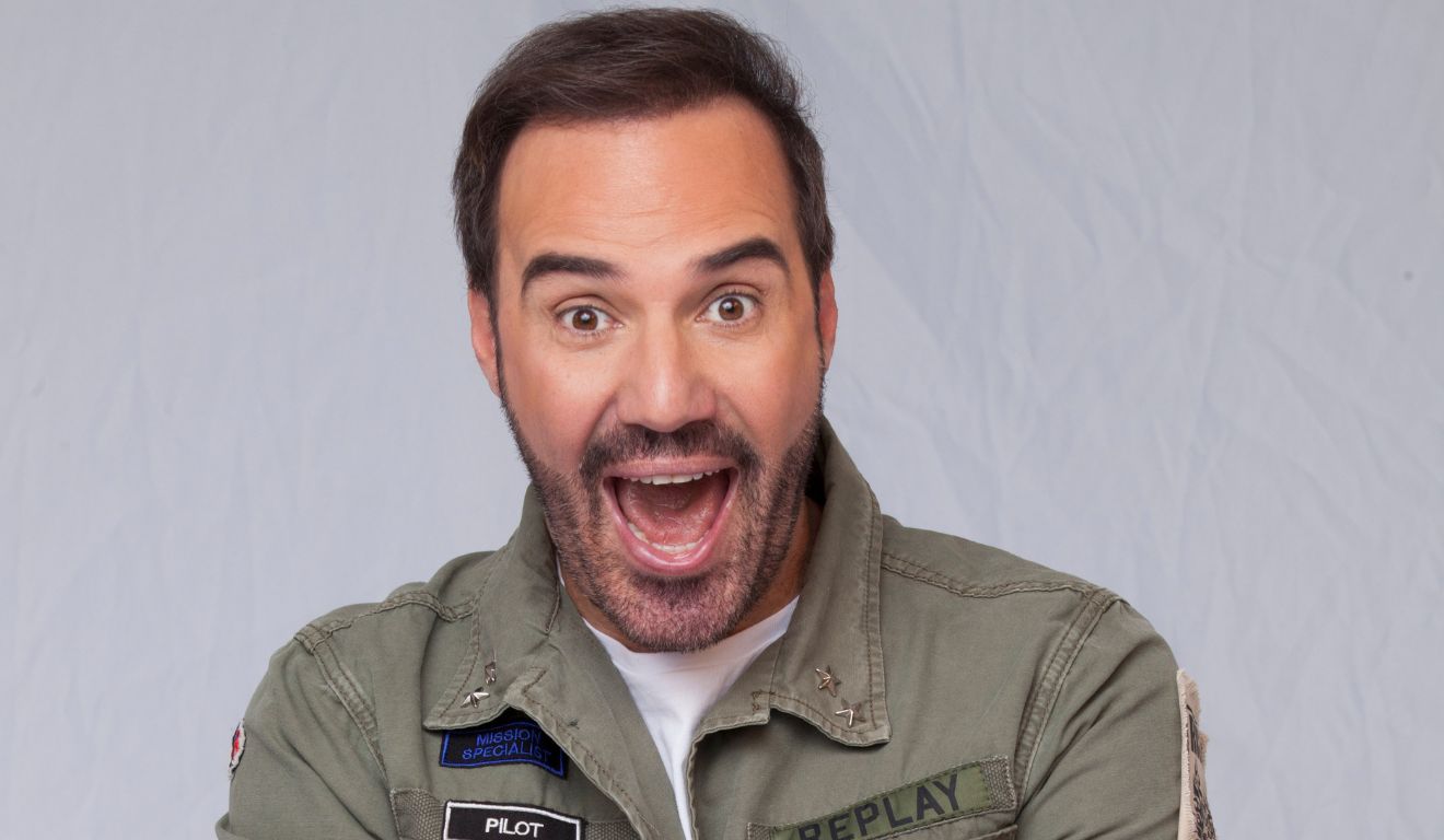 Humorista curitibano Diogo Portugal participa do Boa da Pan; assista