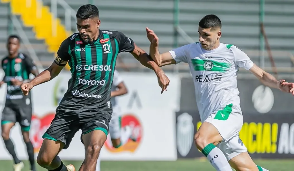 Lance de Maringá x Coritiba, pelo Paranaense 2025