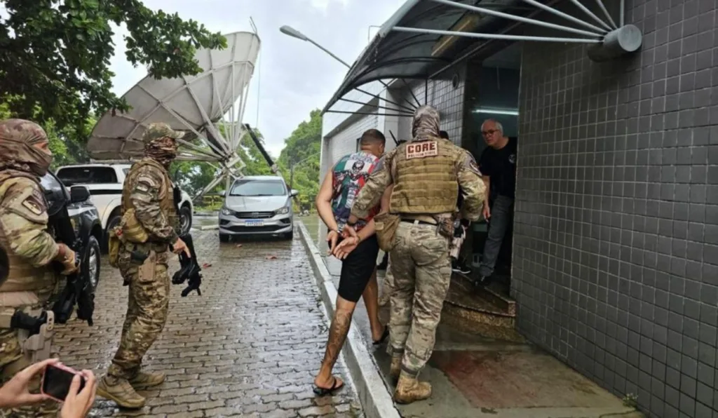 Polícia Civil de Pernambuco cumpre mandados de prisão contra torcedores organizados