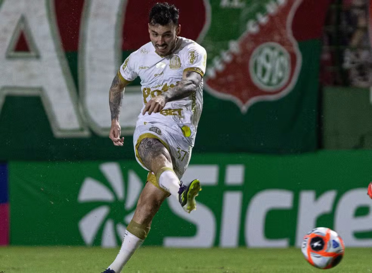 Zeca atuou no Mirassol entre 2024 e 2025