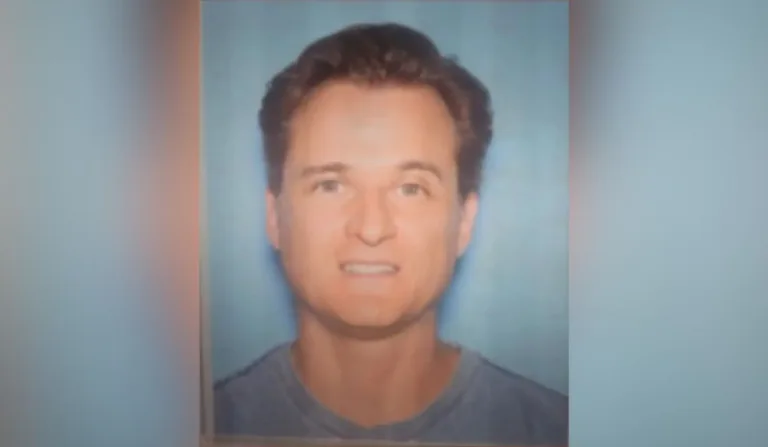 Médico tentou furar esposa com seringa antes de quase jogá-la de mirante