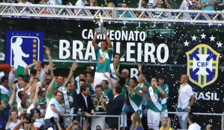 Coritiba foi o último time paranaense a conquistar a Série B, em 2010. (Foto: Reprodução/ Youtube)