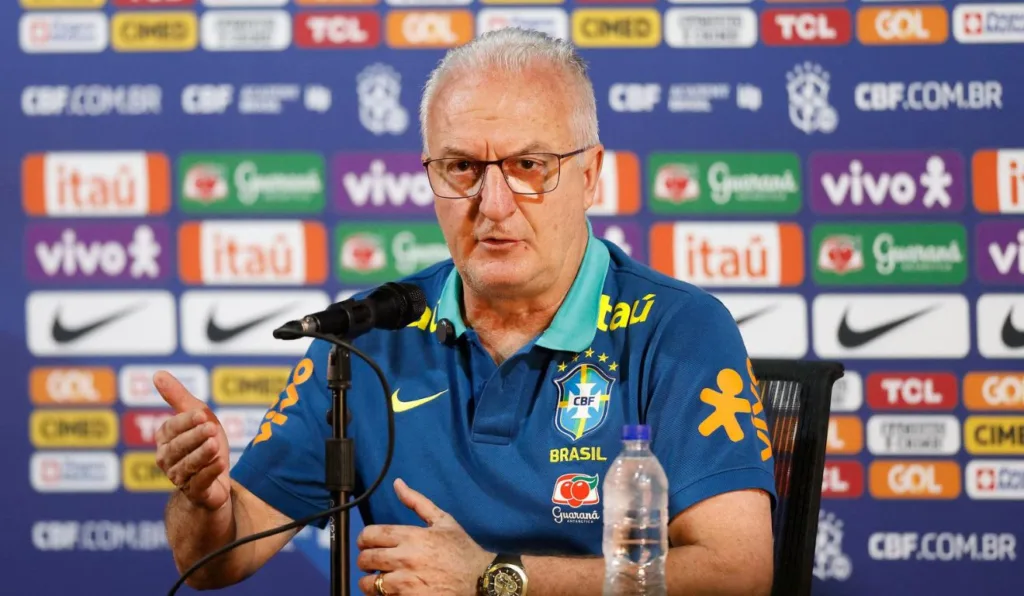Dorival envia pré lista com 52 jogadores