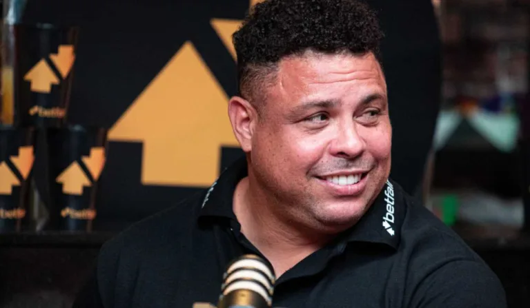 Ronaldo Nazario, o fenômeno.