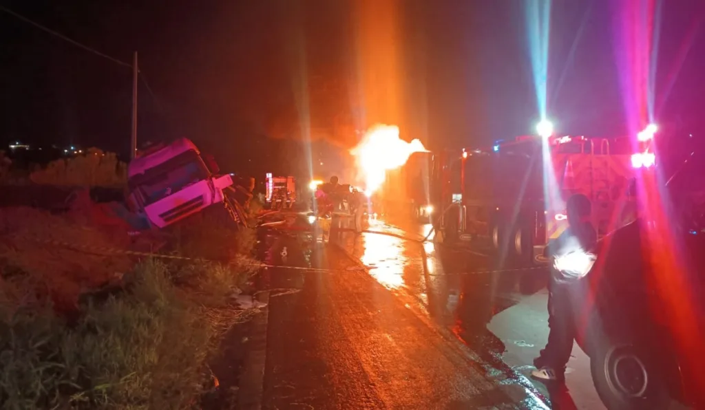 engavetamento com cinco veículos causa uma morte na BR-376, em Ponta Grossa