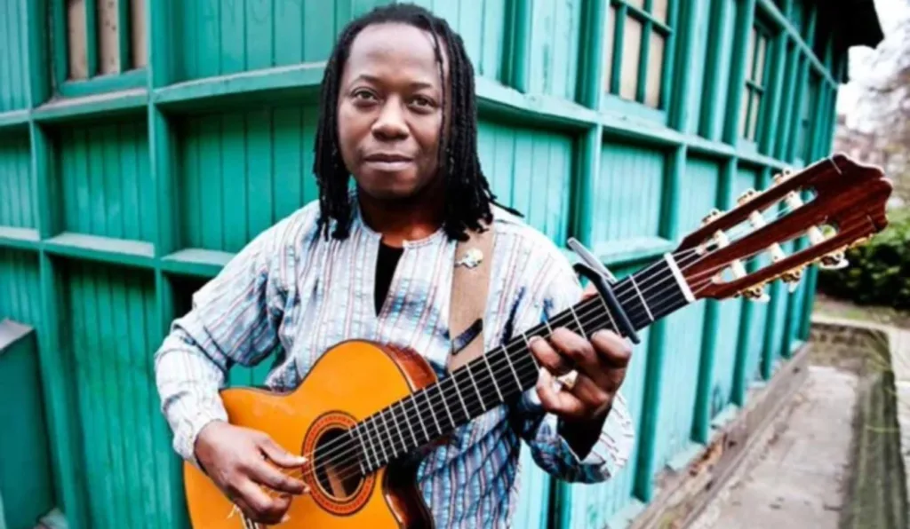 Aurelio Martínez, cantor hondurenho morto em acidente de avião