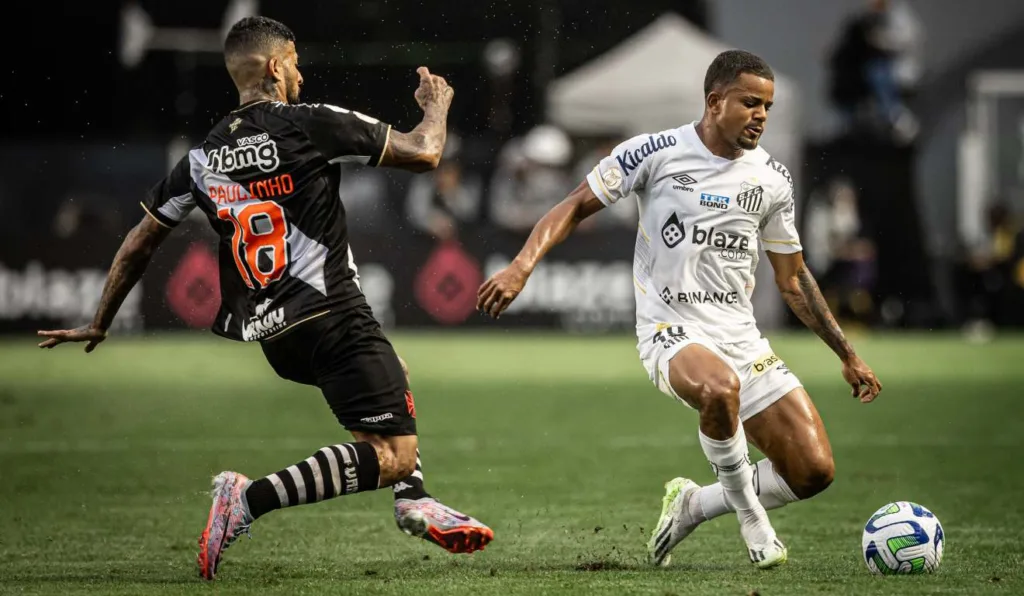 Vasco e Santos se enfrentam na estreia do Brasileirão 2025.