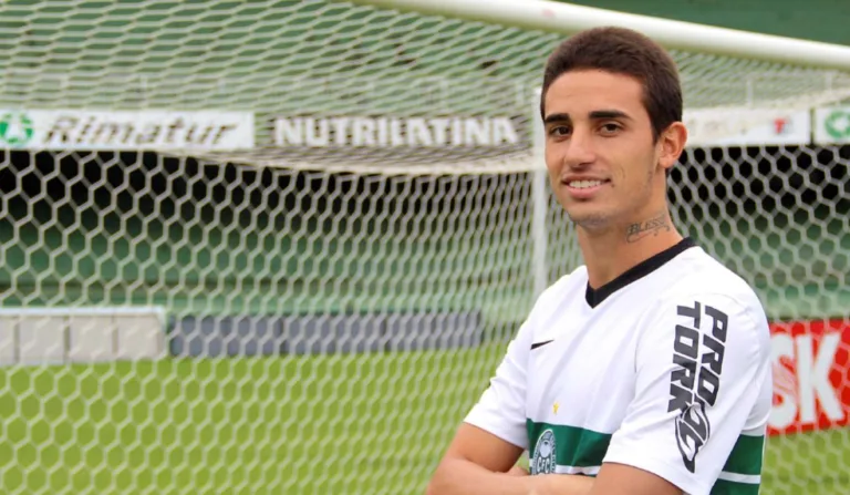 Galhardo passou pelo Coxa em 2015. (Foto: Coritiba/ Divulgação)