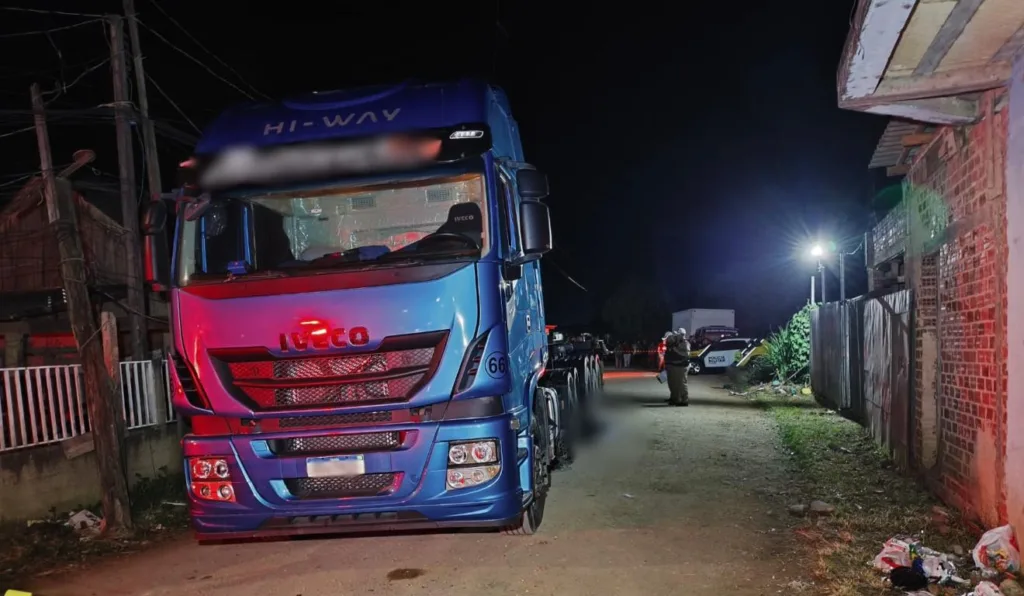 Caminhão que atropelou mulher