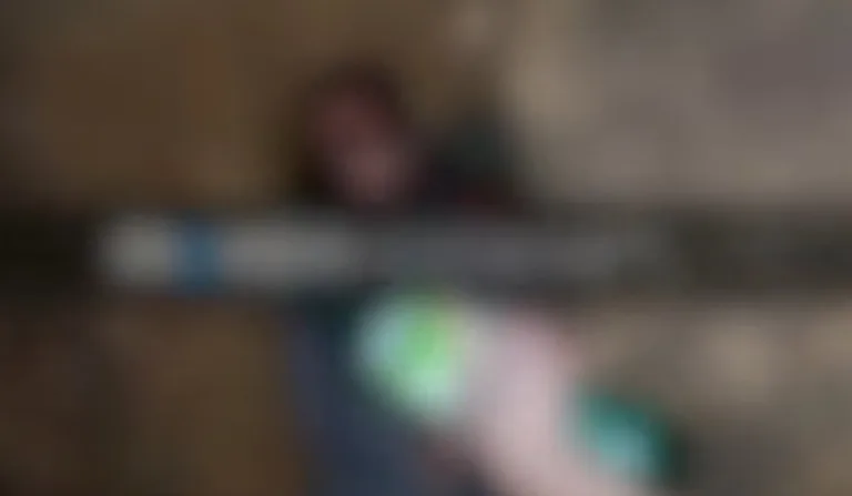 Momento em que o homem é agredido antes de ser morto e queimado