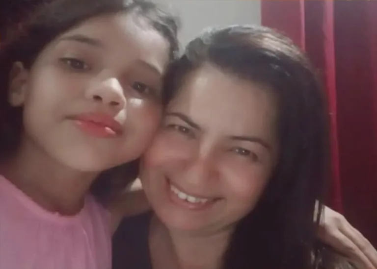 Vítimas foram sepultadas nesta segunda-feira em Jataizinho. Suspeitos de matar avó e neta ainda não foram presos