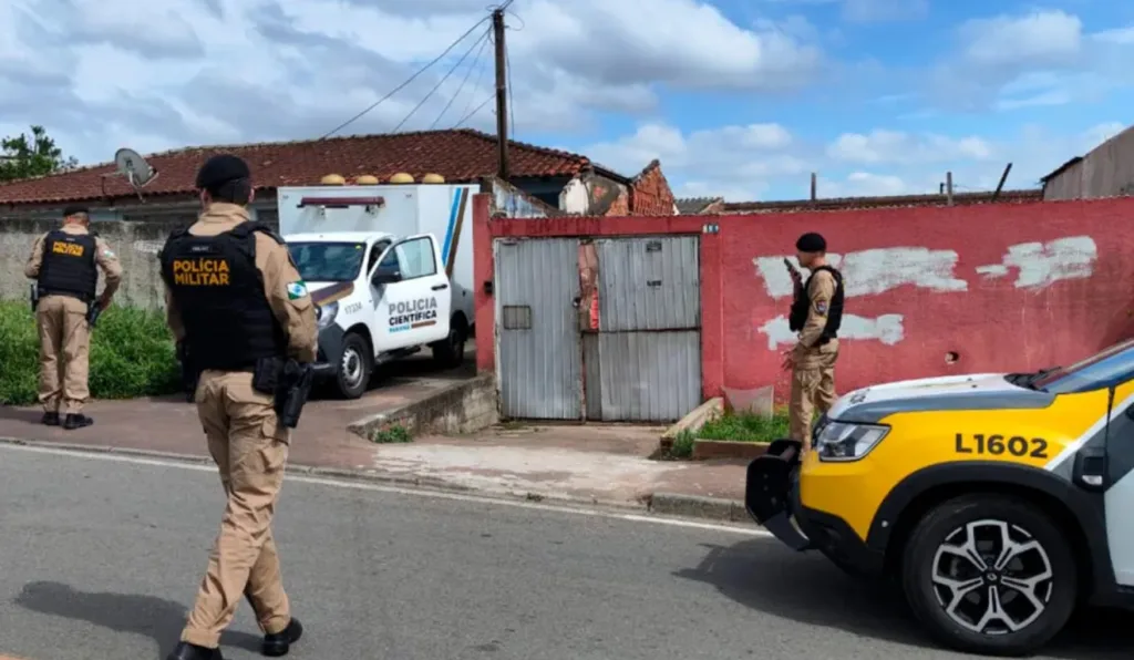 Polícia investiga morte de homem em Araucária; esposa desapareceu após ligar para filha