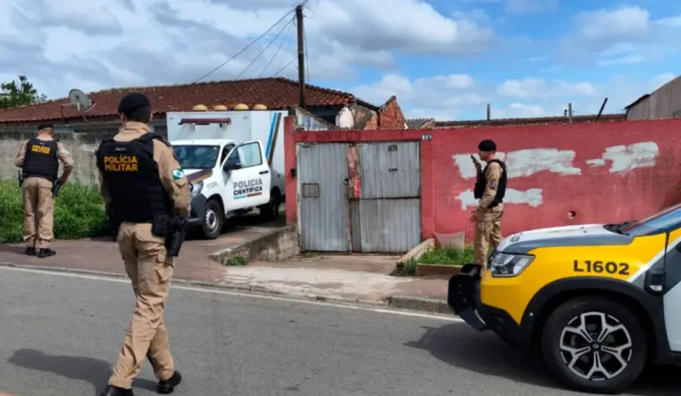 Polícia investiga morte de homem em Araucária; esposa desapareceu após ligar para filha