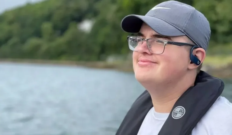 O jovem era conhecido pela sua paixão por esportes (Foto: West Mercia Police)