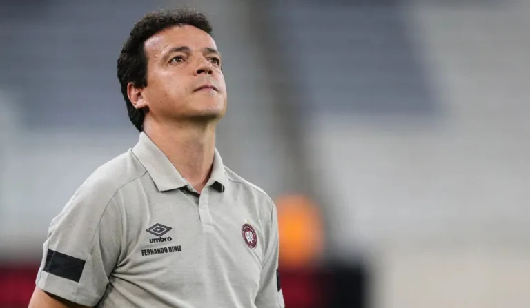 Fernando Diniz teve passagem pelo Athletico em 2018
