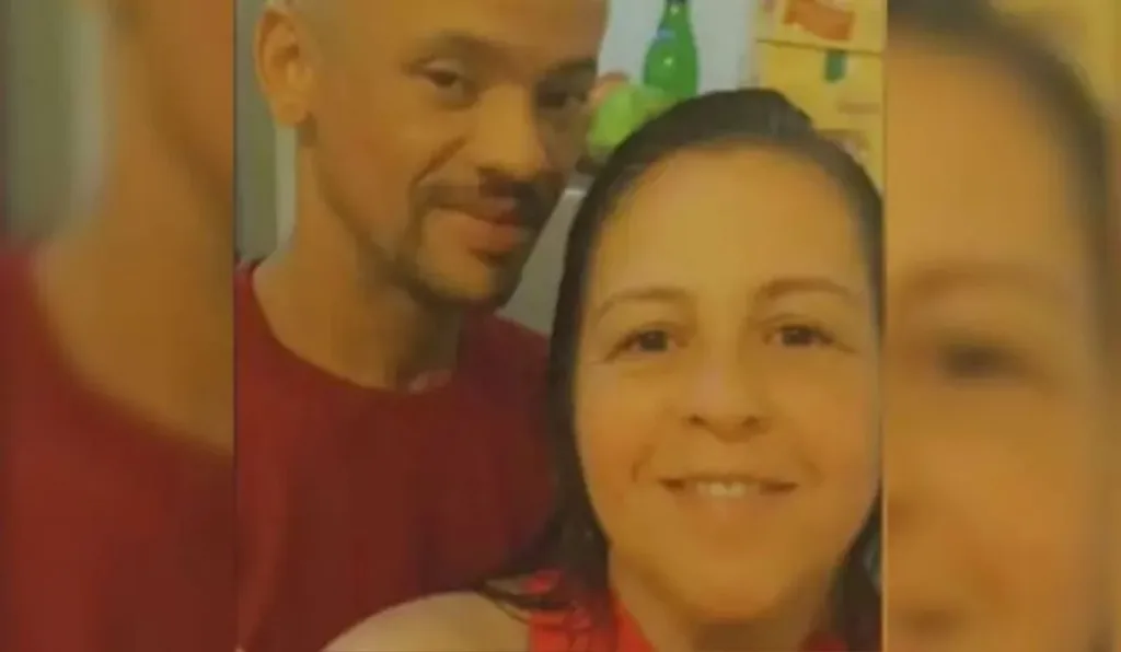 Homem filma ex morrendo sufocada após ingerir soda cáustica