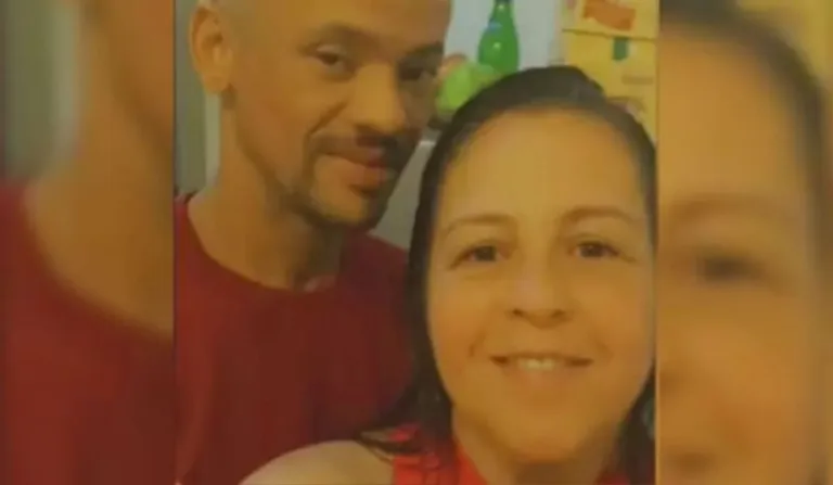 Homem filma ex morrendo sufocada após ingerir soda cáustica