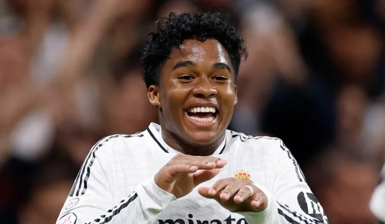 Endrick comemorando um gol pelo Real Madrid