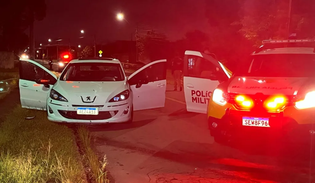 Motorista é perseguido por dois carros e morre baleado em Curitiba
