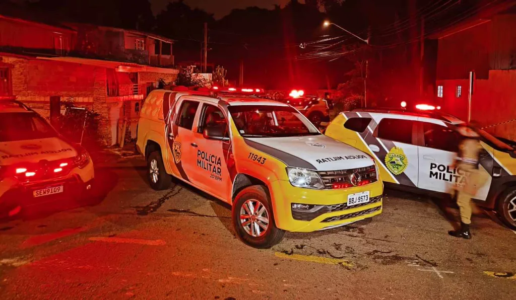 Suspeito entrou em uma área de mata e disparou contra os policiais
