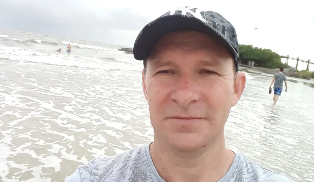 Motociclista morre em acidente com caminhão em Ponta Grossa