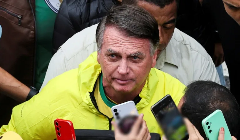 jair bolsonaro boletim médico UTI