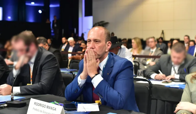 rodrigo manga prefeito tiktoker alvo de investigação