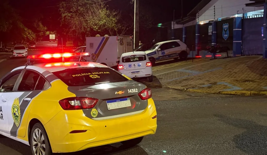 funcionário de empresa de escolta armada é morto a tiros por colegas que afirmaram que o local era alvo de tentativa de roubo