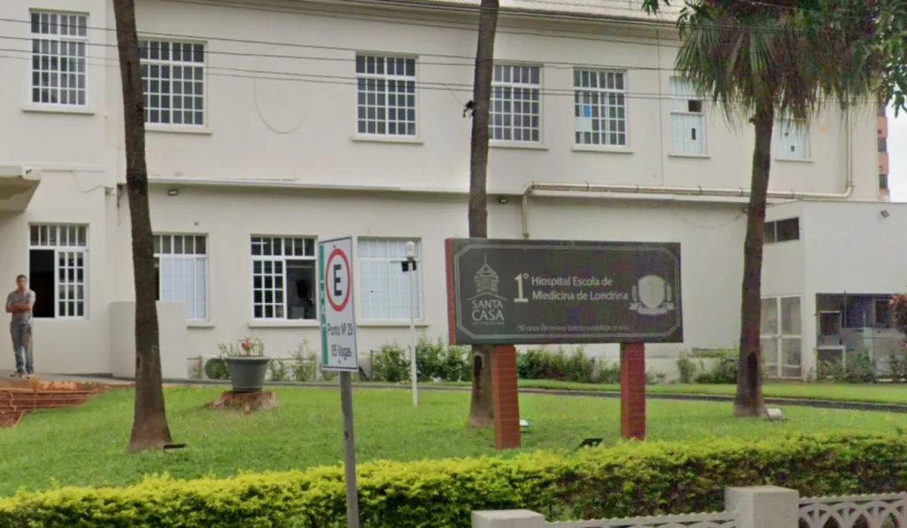 Hospital Santa Casa em Londrina onde um médico foi preso suspeito de assediar mulher