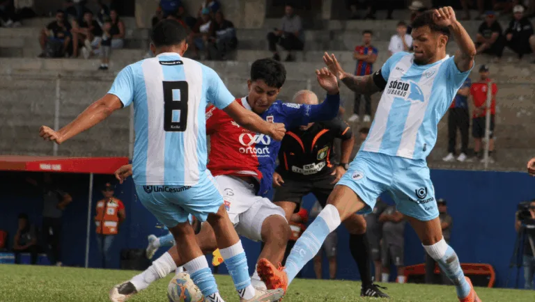 Partida foi válida pela quarta rodada do Paranaense sub-20. (Foto: Marcus Benedetti/ Paraná Clube)