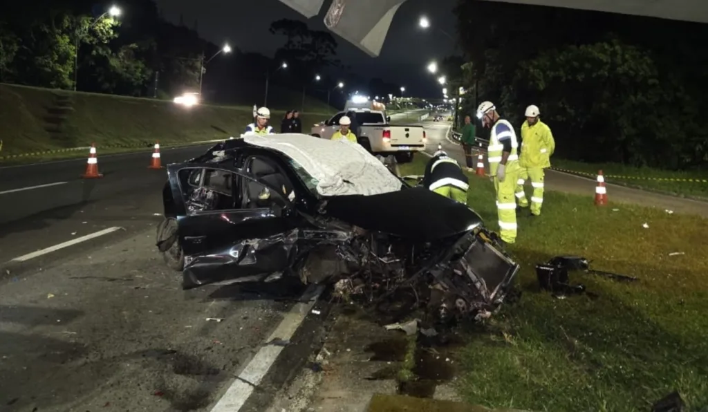 motorista com sinais de embriaguez provoca acidente fatal e foge antes da chegada da PRF, na BR-277