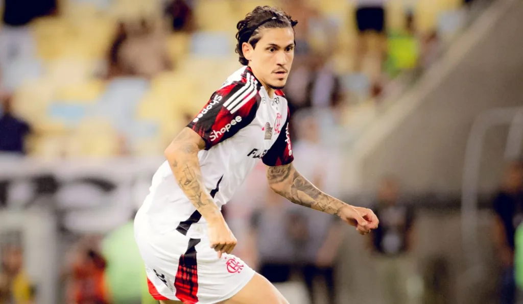 Pedro que se recuperou de lesão pode voltar a ser titular