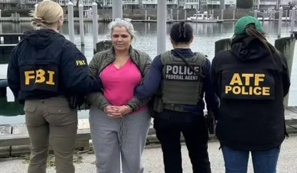 brasileira sendo presa pela polícia dos eua