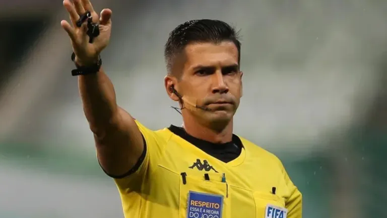 Árbitro foi alvo de críticas. (Foto: Cesar Greco/Palmeiras)
