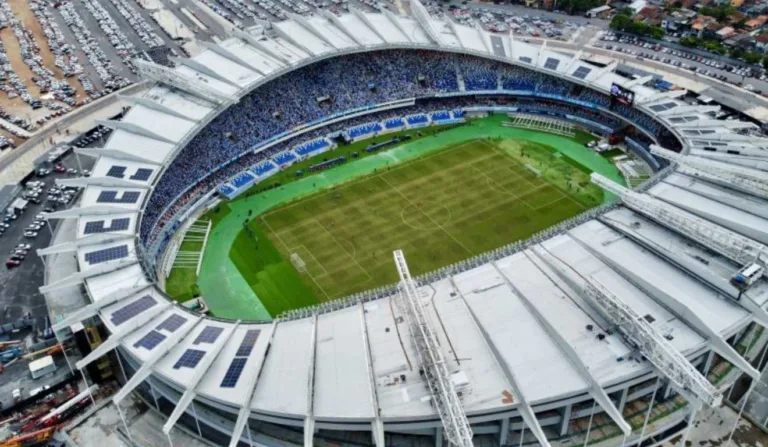 Estádio Mangueirão, local onde Paysandu enfrentará o Athletico pela Série B 2025.