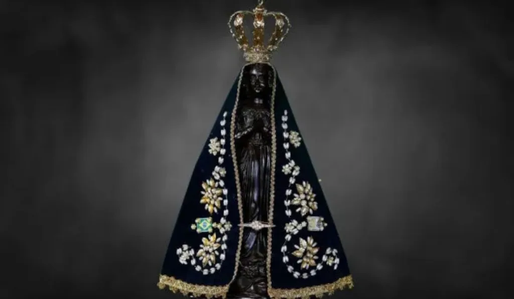 estátua de nossa senhora aparecida