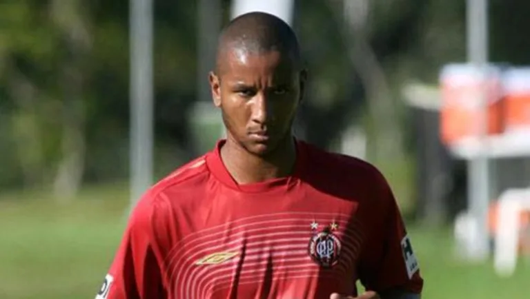 Jogador passou pelo Furacão em 2009. (Foto: Divulgação)