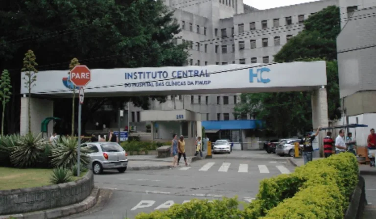 hospital das clínicas em são paulo onde paciente em coma foi estuprado
