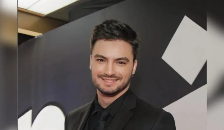 Felipe Neto anuncia candidatura à Presidência da República