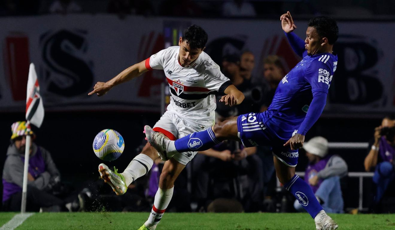 As duas equipes precisam da vitória para espantar a crise