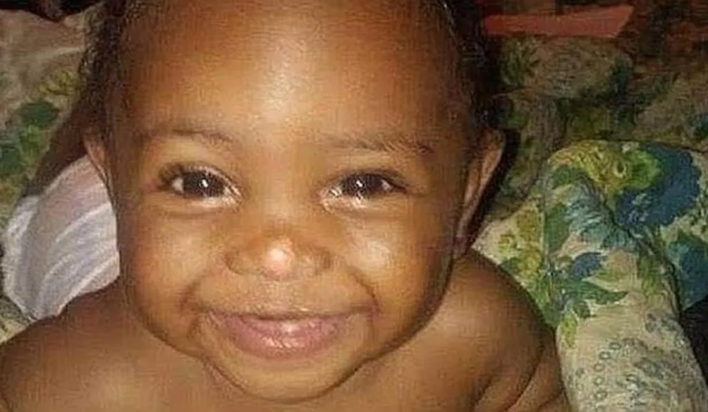 bebê que morreu no forno