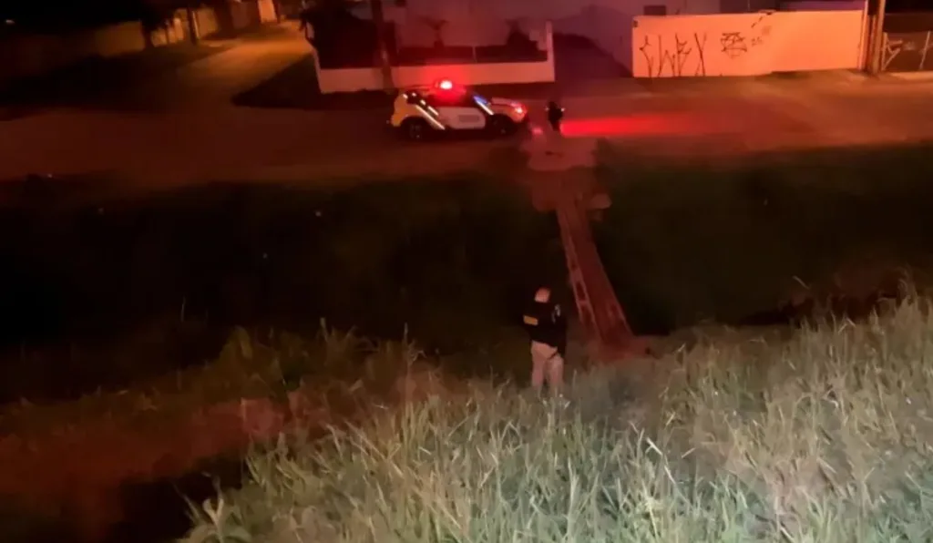 ponte onde homem foi encontrado morto com tiros na cabeça