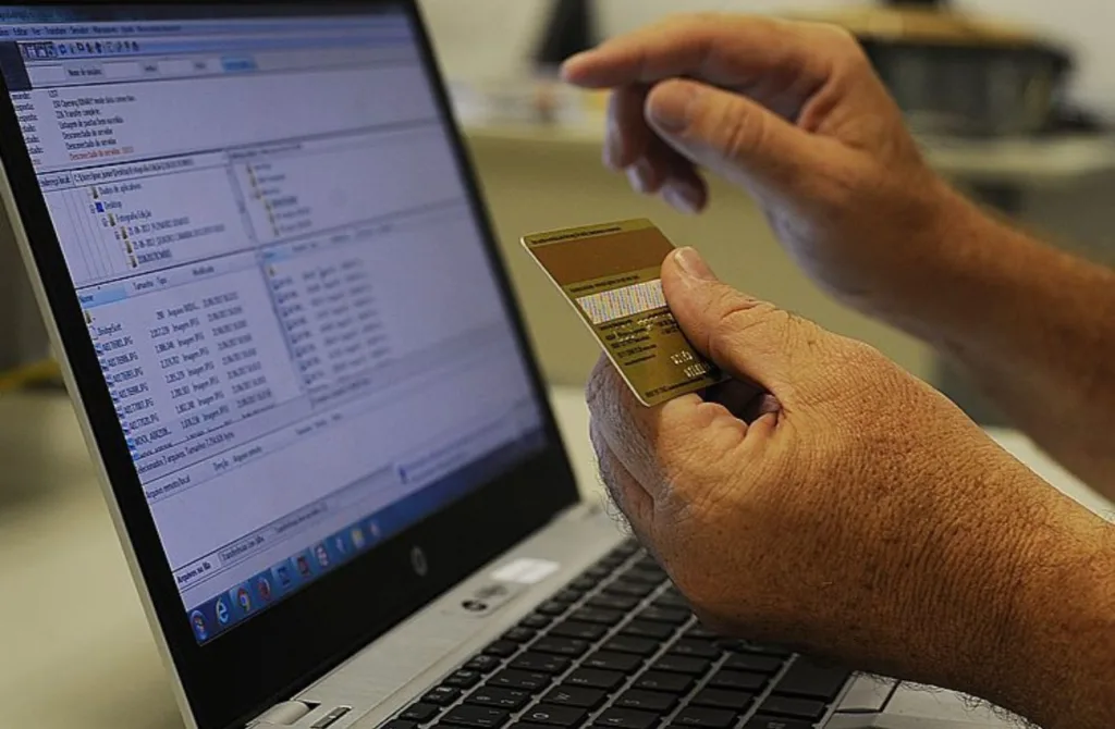 Para evitar o phishing é preciso ter muita atenção com as compras na internet