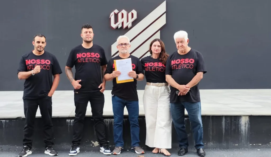 Sócios do Athletico cobram diretoria na Justiça
