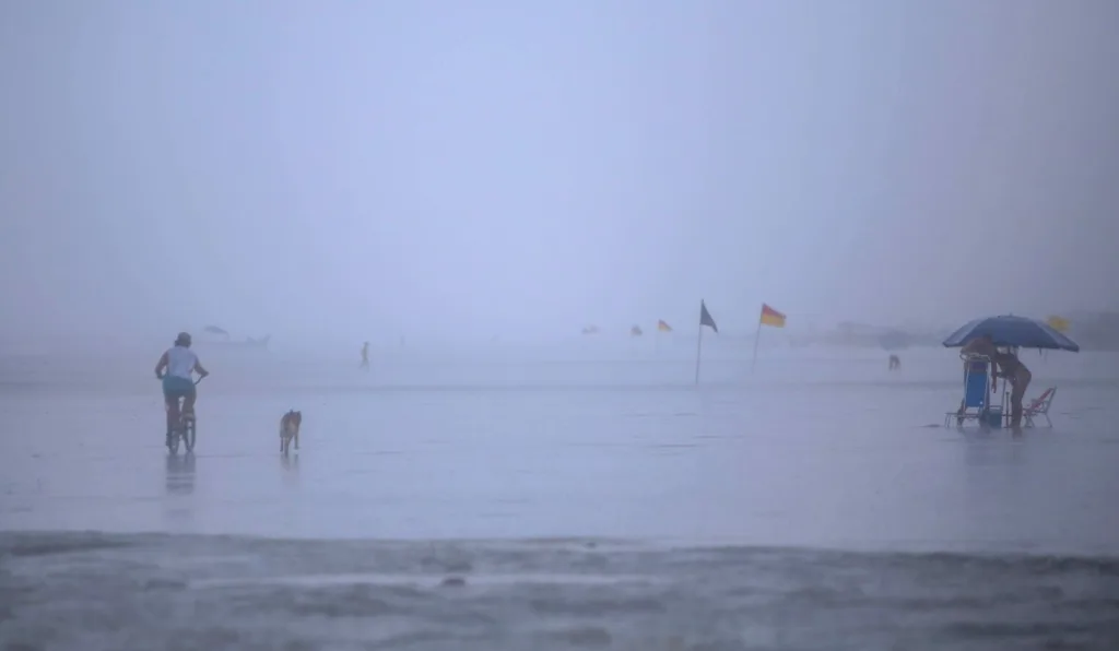 chuva o litoral do Paraná é a previsão para o feriado de Páscoa