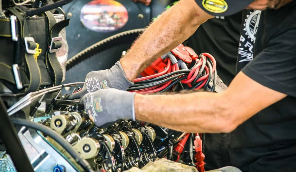 Confusão em mecânica de Pinhais terminou om tiros 