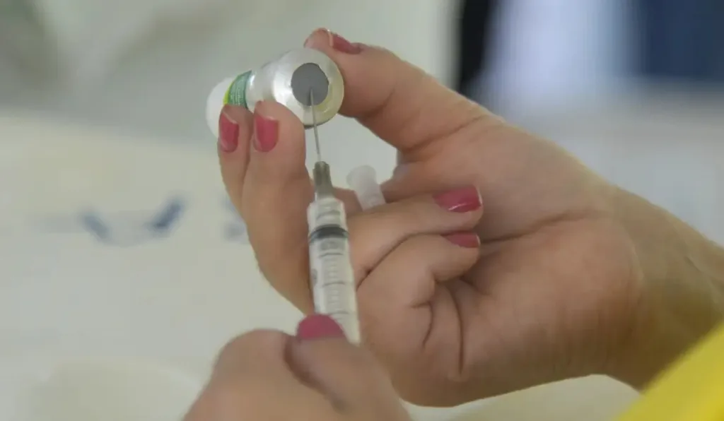 Meta é imunizar 90% dos chamados grupos prioritários