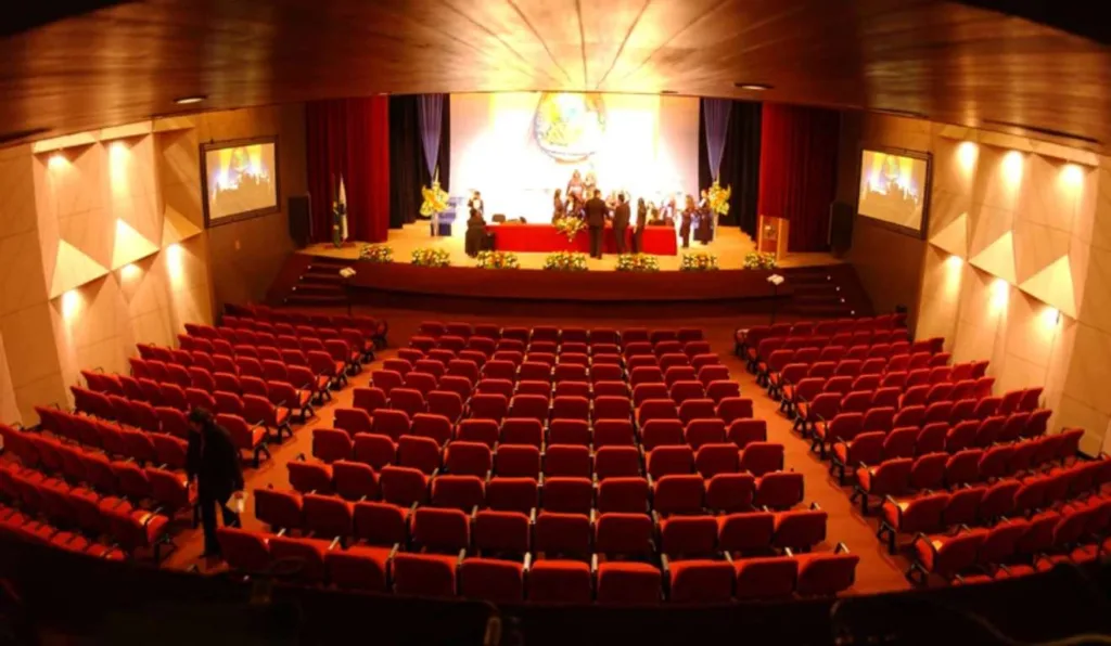 Teatro Tuca tem capacidade para mais de 600 pessoas