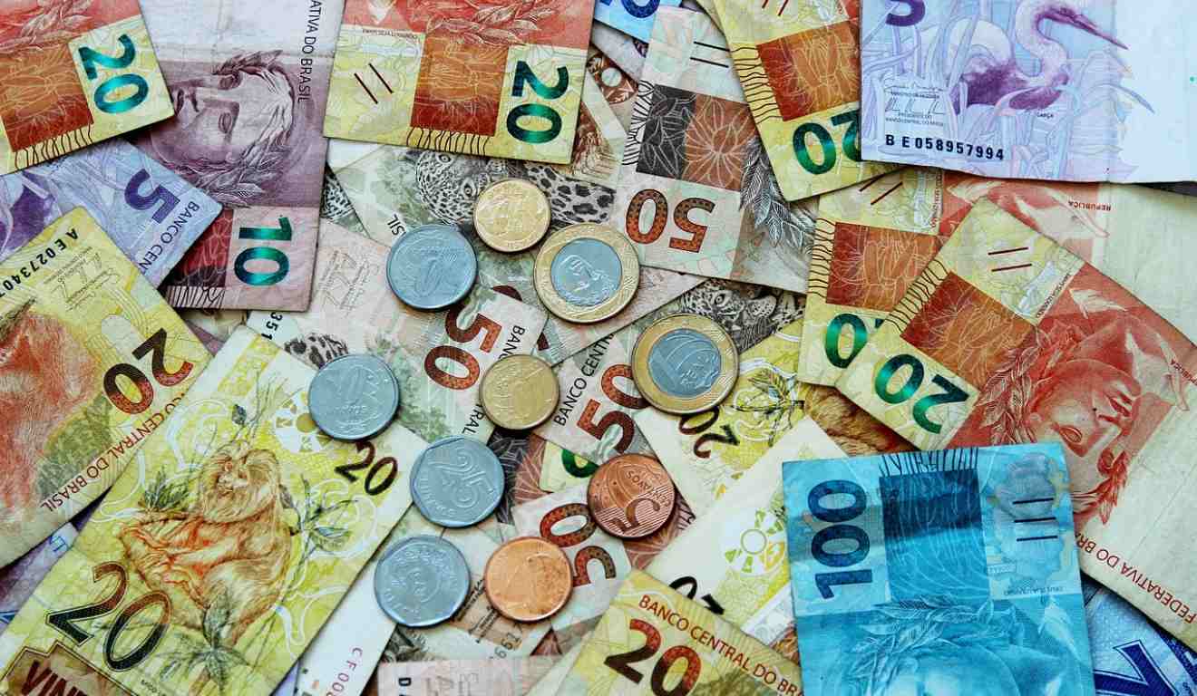 dinheiro em quantidade